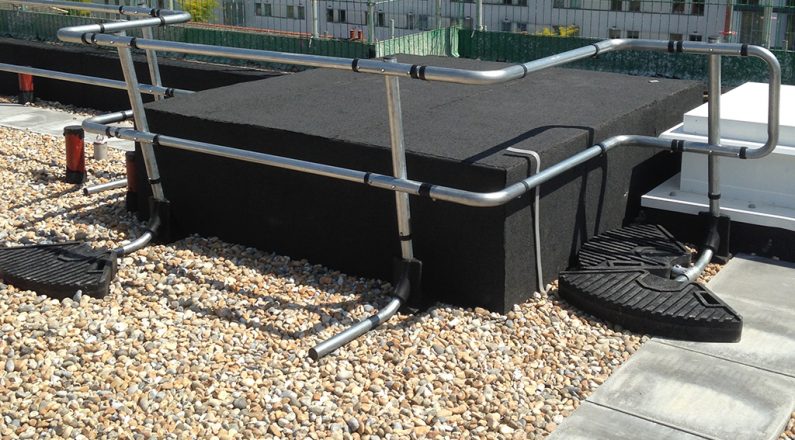 Mobile Guardrail Edge Protection